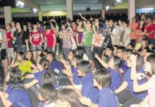 歌星校友回校助陣 吉華露天演唱會熱爆